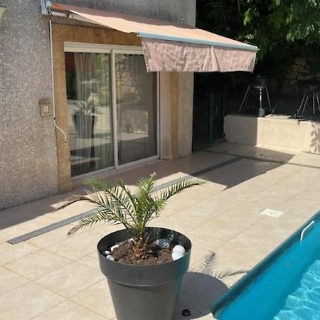 L'Appartement Du Micocoulier Salon-de-Provence Exterior photo